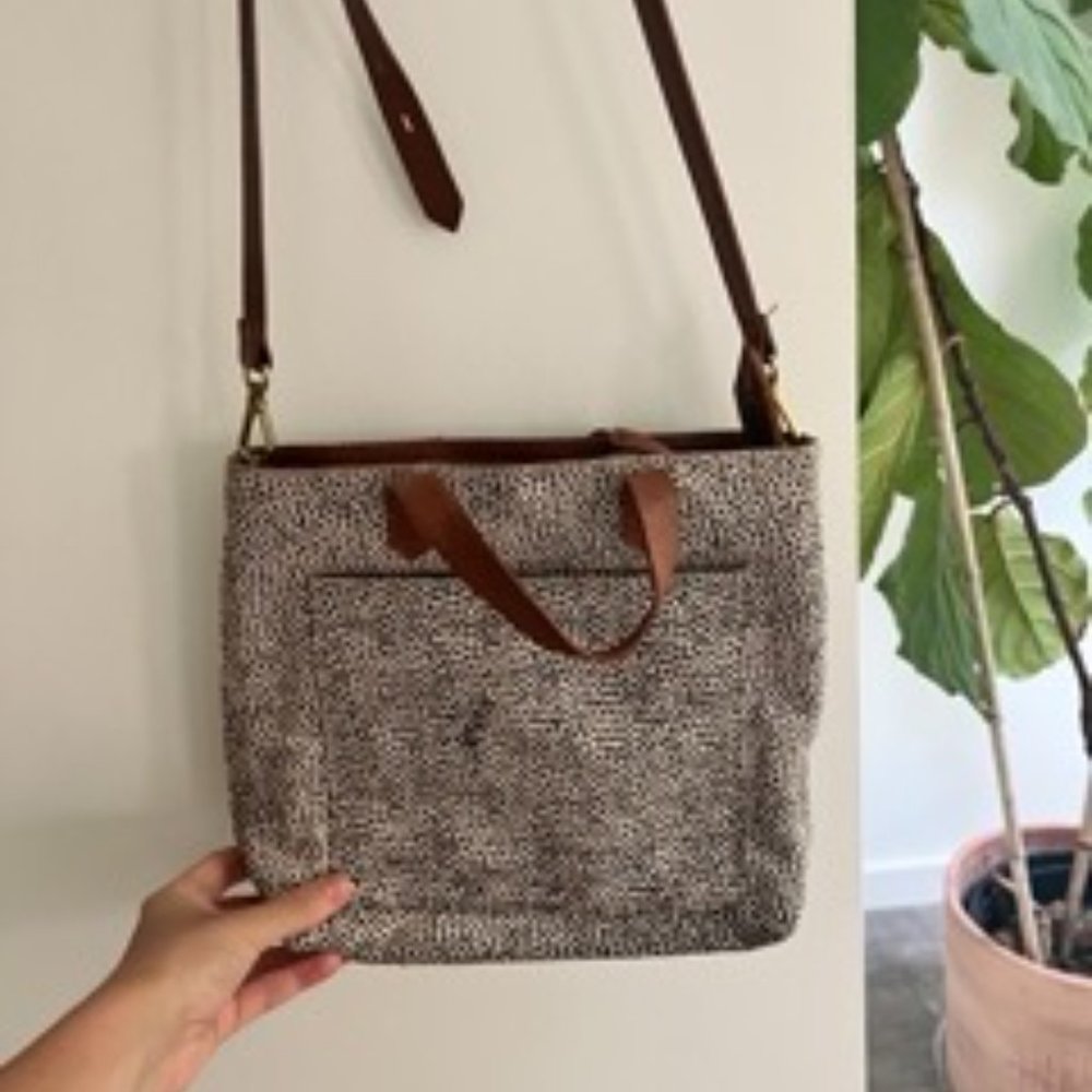 Madewell The Small Transport Crossbody (leopard spot)